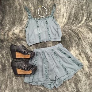 2 piece short & crop top outfit